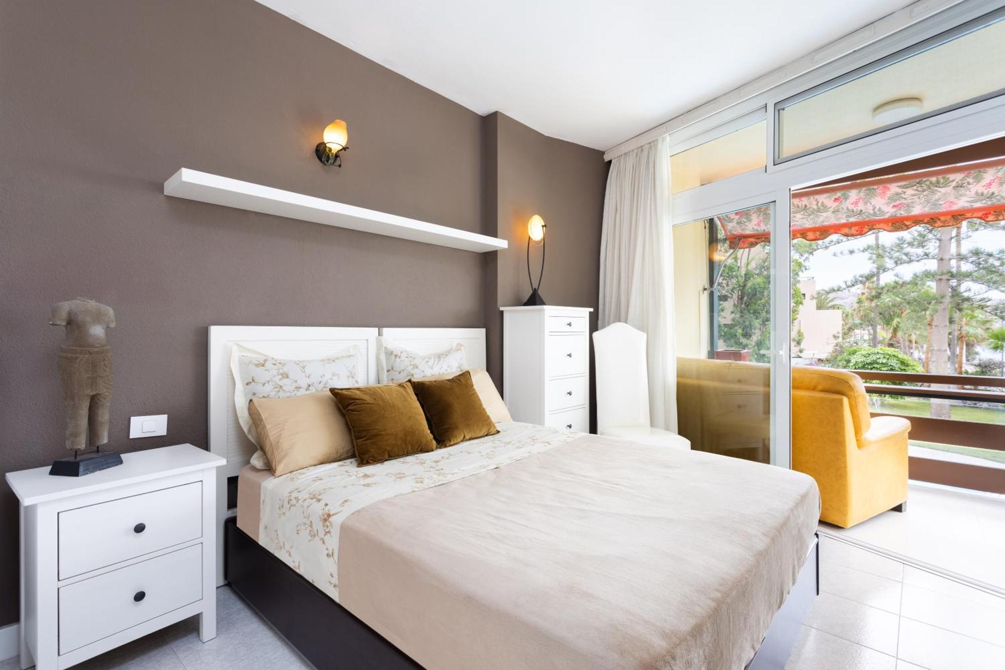Classbnb - Seafront Apartment At Las Vistas Beach Arona  Eksteriør billede